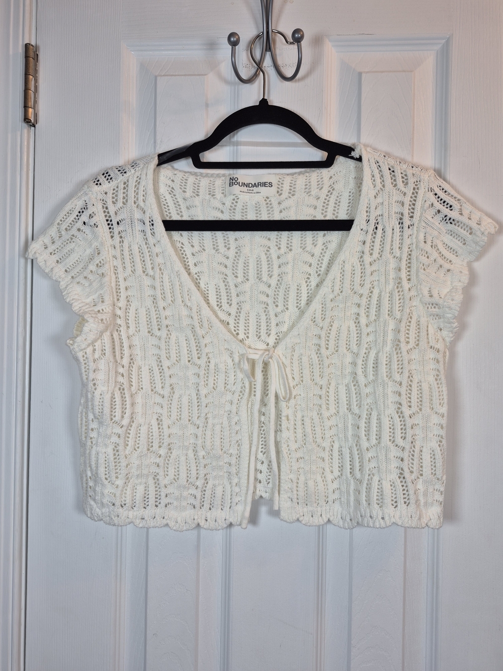 NWT Crochet Knit Cropped Shrug Tie Front Vest Cream Coquette Small